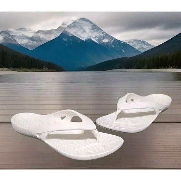 crocs women flip flops Size 10w - Picture 1 of 13